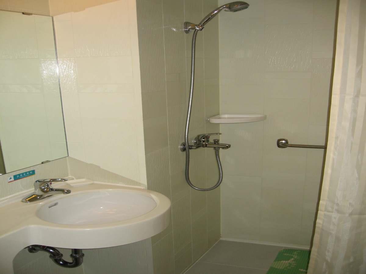Jinjiang Inn - Wuhan Ziyang Road Екстериор снимка