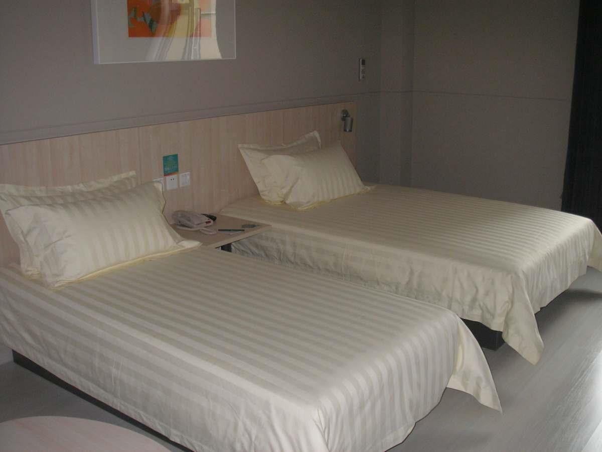 Jinjiang Inn - Wuhan Ziyang Road Екстериор снимка