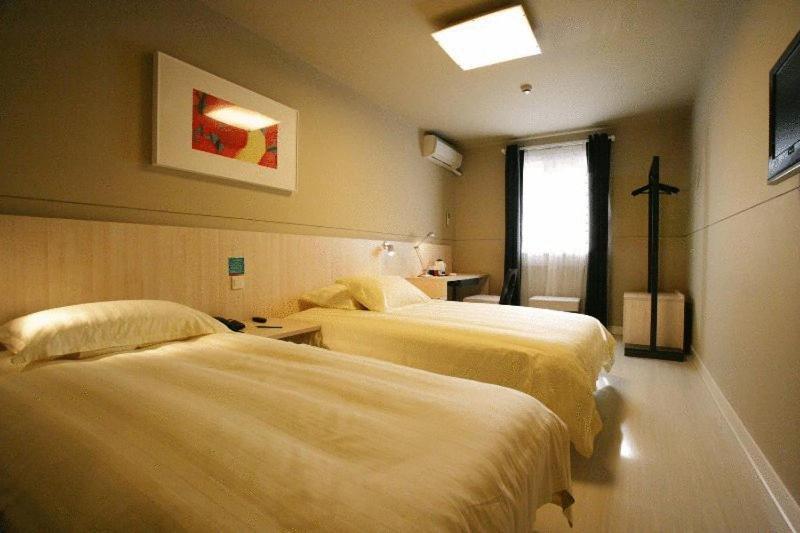 Jinjiang Inn - Wuhan Ziyang Road Екстериор снимка